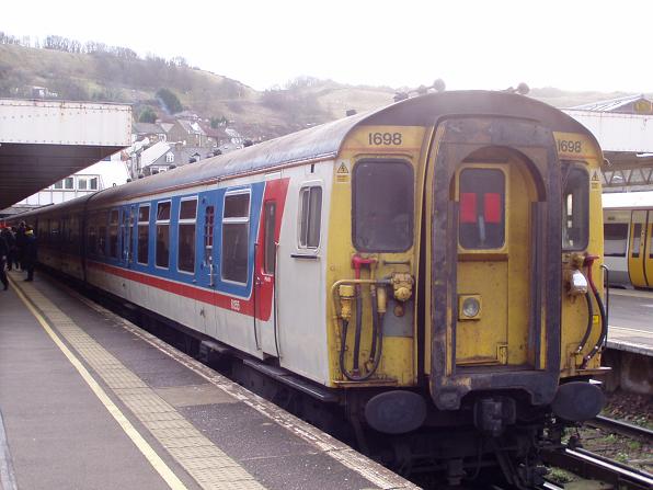 South Eastern Trains 411698, Dover Priory (3)