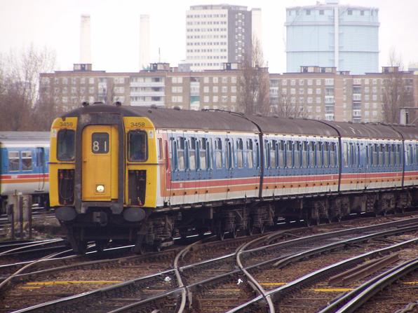 South West Trains 423458, Clapham Junction (2)