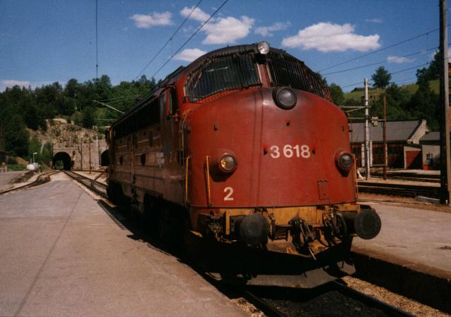 di3618_dombas_199606_sb.jpg
