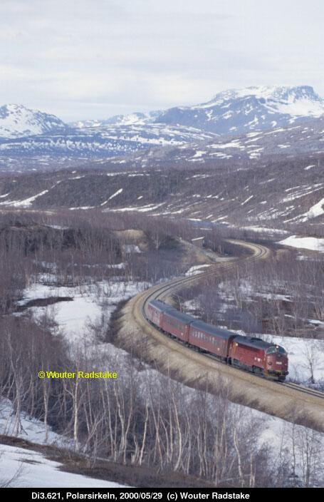 di3621_polarsirkeln_20000529_wr.jpg