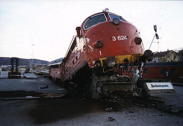 di3624_bodo_199811_3_sb.jpg