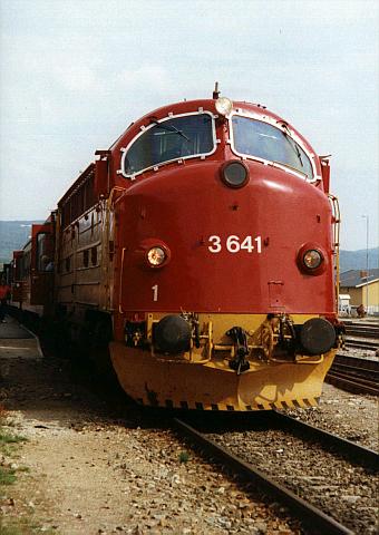 di3641_301_roros_199606_sb.jpg