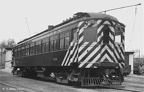 [LE&N 939]