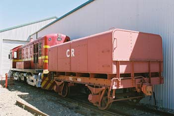 F1000013