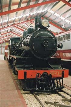 F1000017
