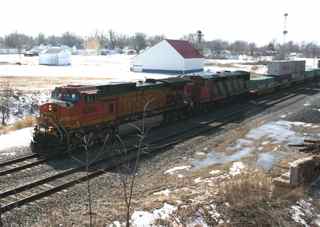 251%20BNSF%20LkOut.jpg