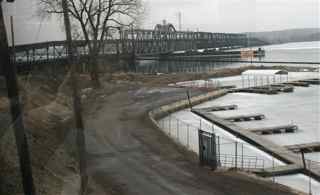 285%20FtM%20bridge.jpg